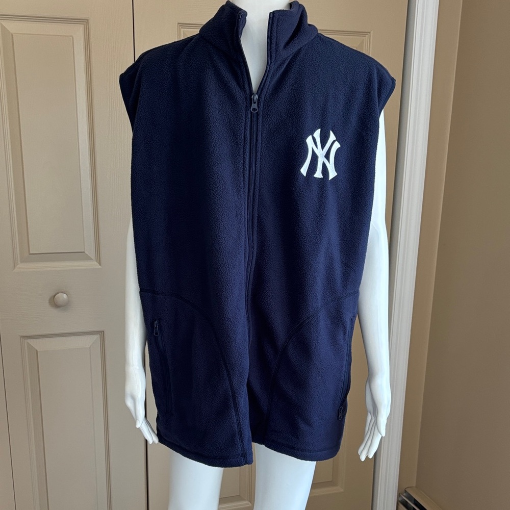 NY YANKEES navy fleece vest